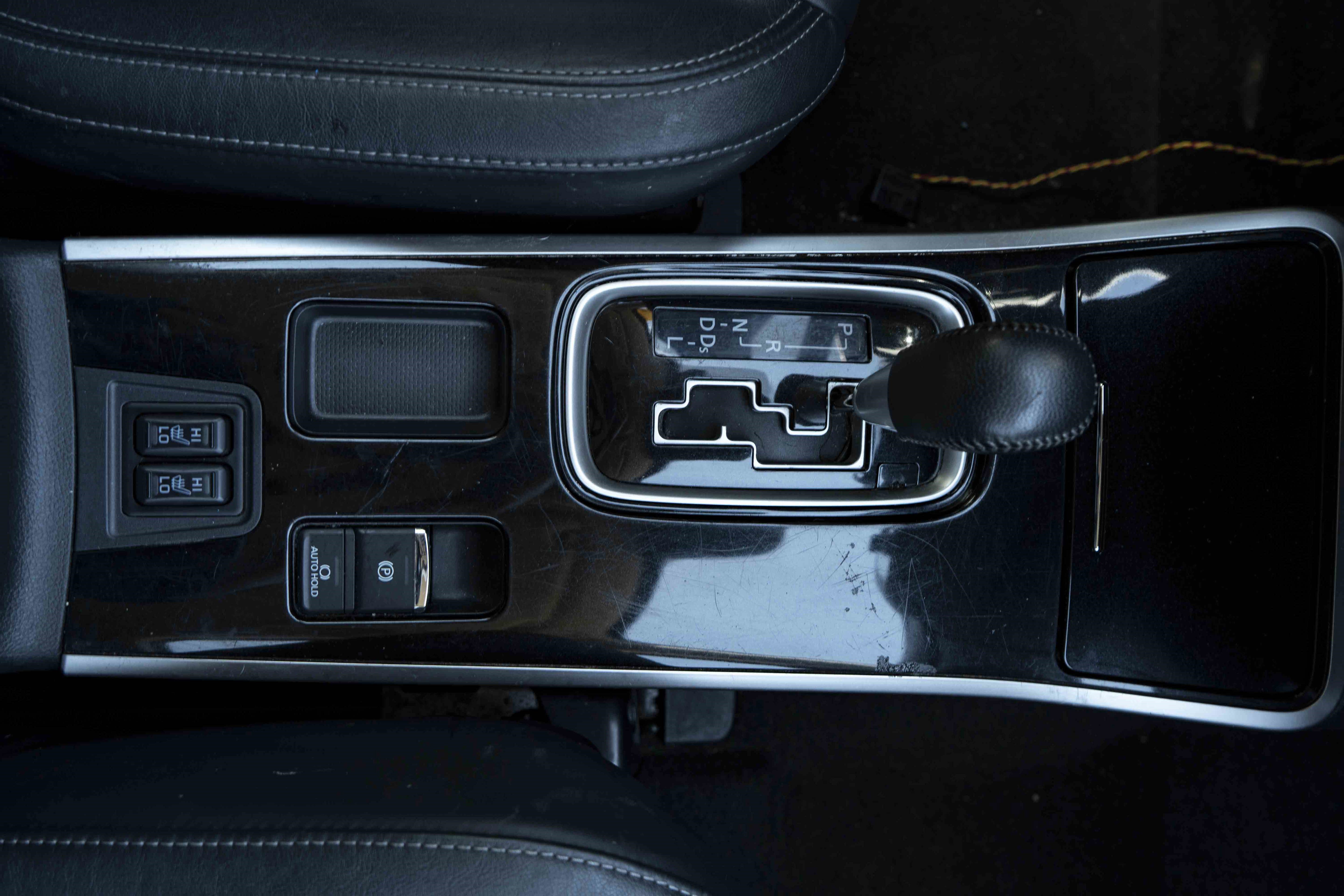 Used 2020 Mitsubishi Outlander SEL FWD image 27