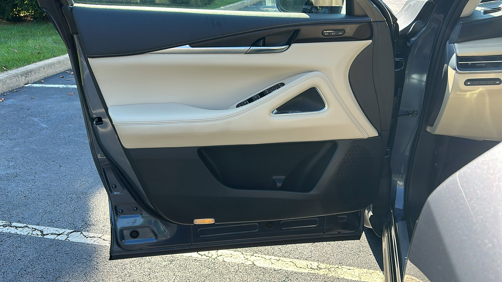 Certified 2022 INFINITI QX60 Sensory w/ Cargo Package image 14