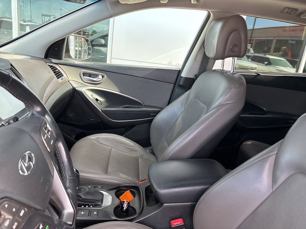 Used 2017 Hyundai Santa Fe Limited AWD/4WD image 13
