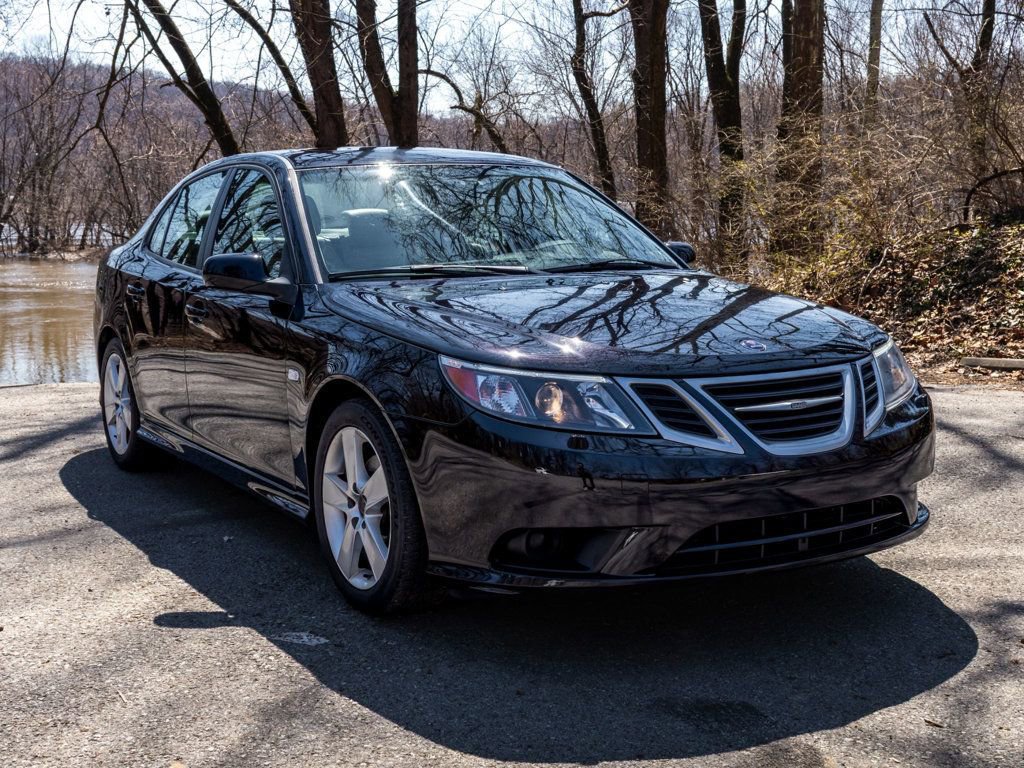 Used 2008 Saab 9-3 2.0T w/ Moonroof Package image 3