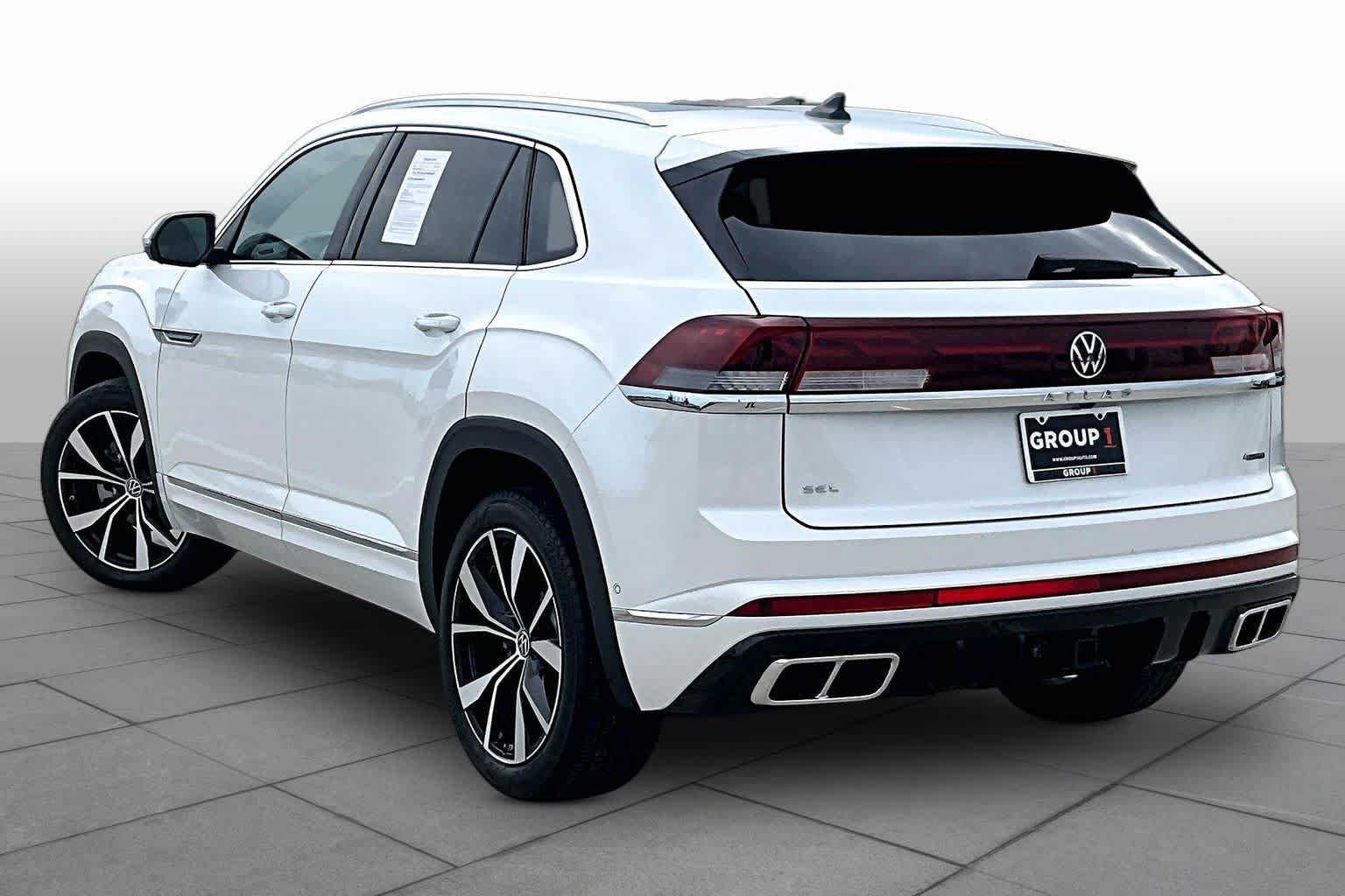 Used 2024 Volkswagen Atlas Cross Sport SEL Premium R-Line AWD/4WD image 11