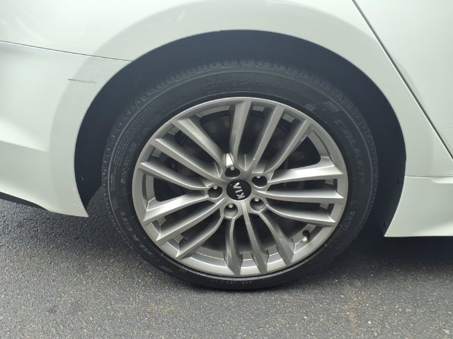 Used 2018 Kia Stinger RWD image 10