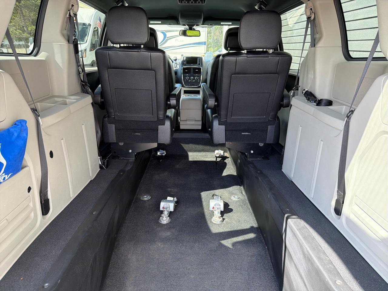 Used 2019 Dodge Grand Caravan SXT FWD image 14