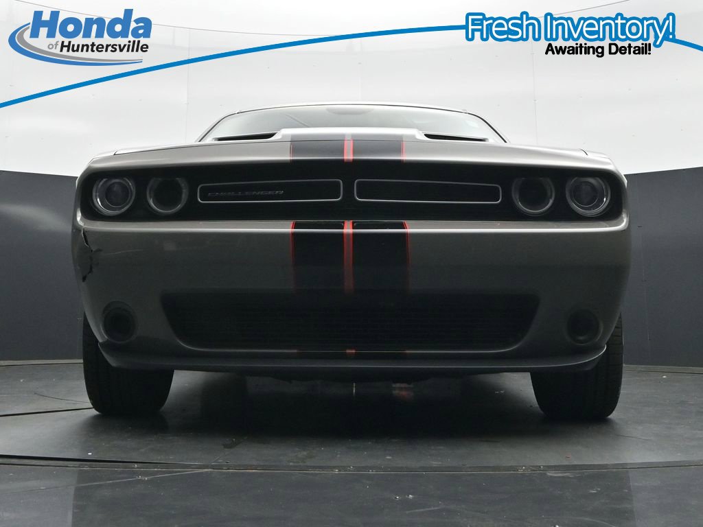 Used 2019 Dodge Challenger SXT RWD image 37