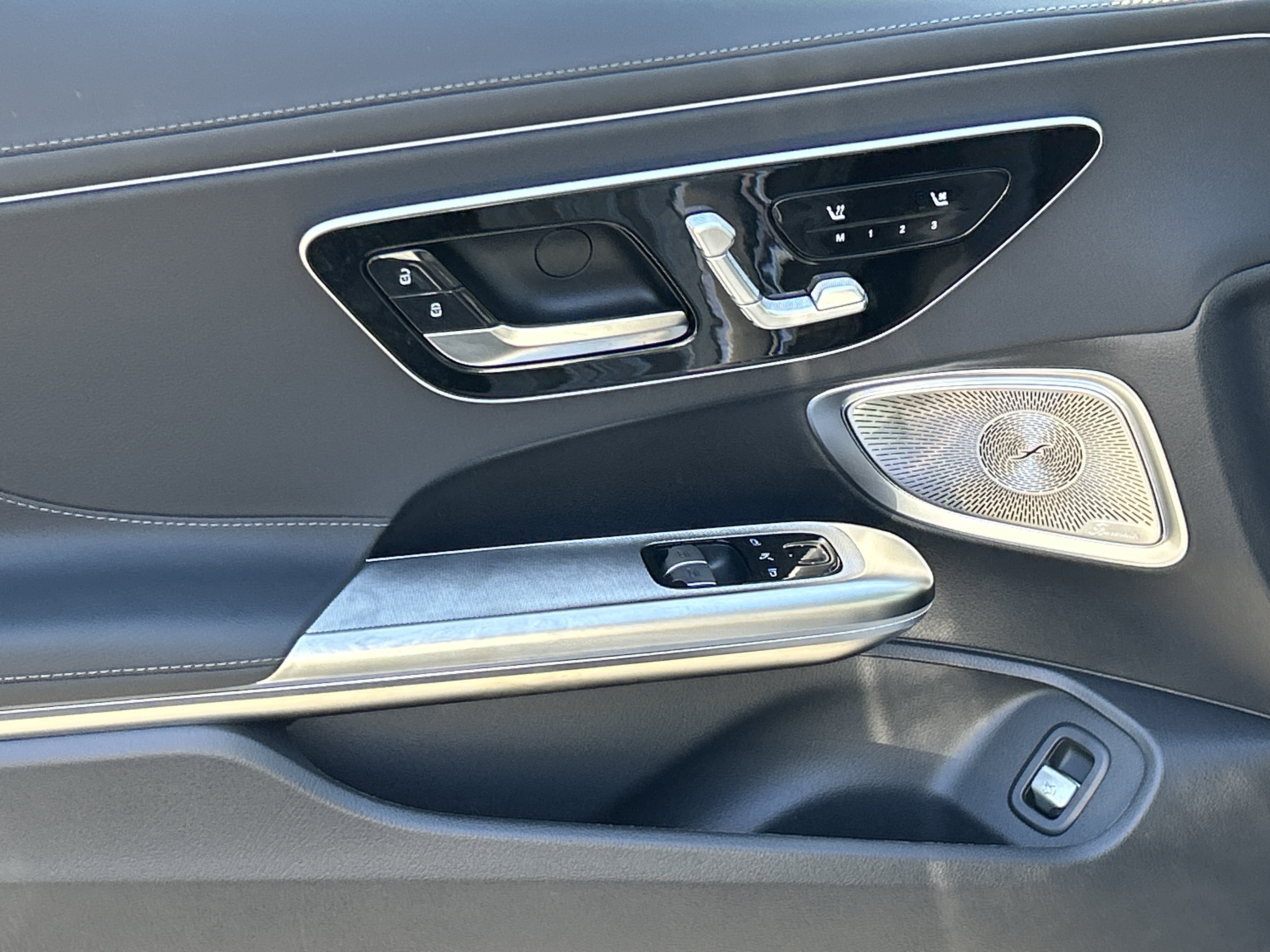 New 2026 Mercedes-Benz CLE 300 4MATIC Coupe image 16