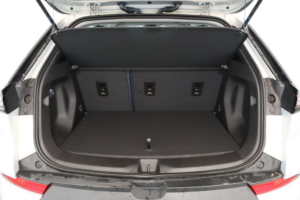 Used 2023 Chevrolet Bolt EUV Premier image 21