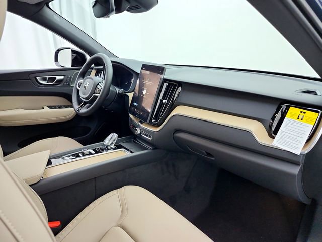 New 2026 Volvo XC60 B5 Plus w/ Climate Package PRO AWD/4WD image 17