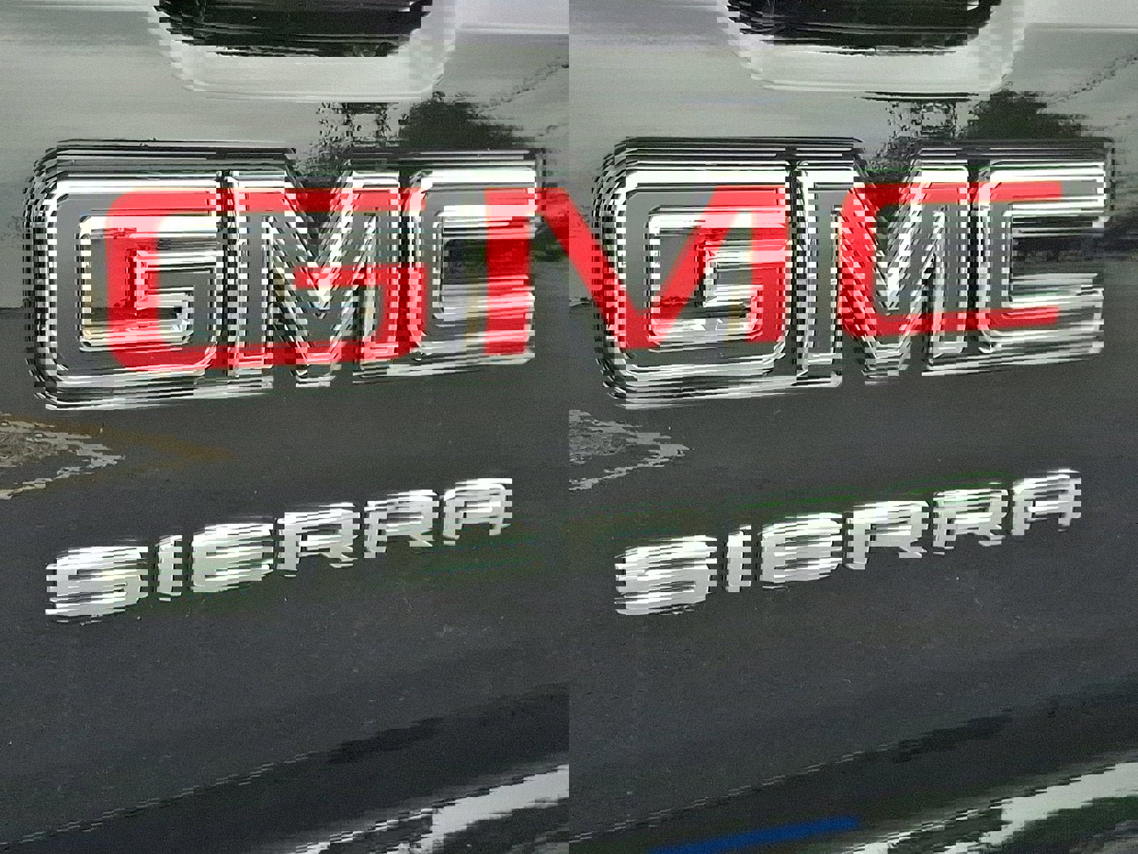 Used 2024 GMC Sierra 1500 SLE image 31