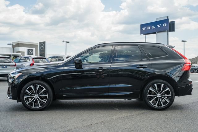 Used 2024 Volvo XC60 B5 Plus w/ Protection Package Premier AWD/4WD image 4