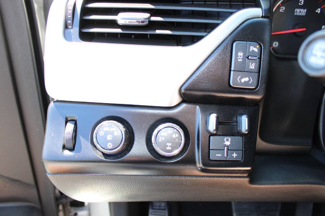 Used 2015 GMC Yukon XL SLT w/ Open Road Package AWD/4WD image 19