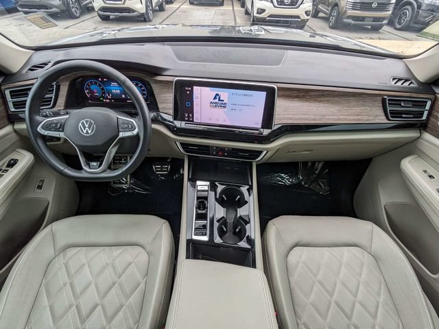 Used 2025 Volkswagen Atlas SEL Premium R-Line AWD/4WD image 16