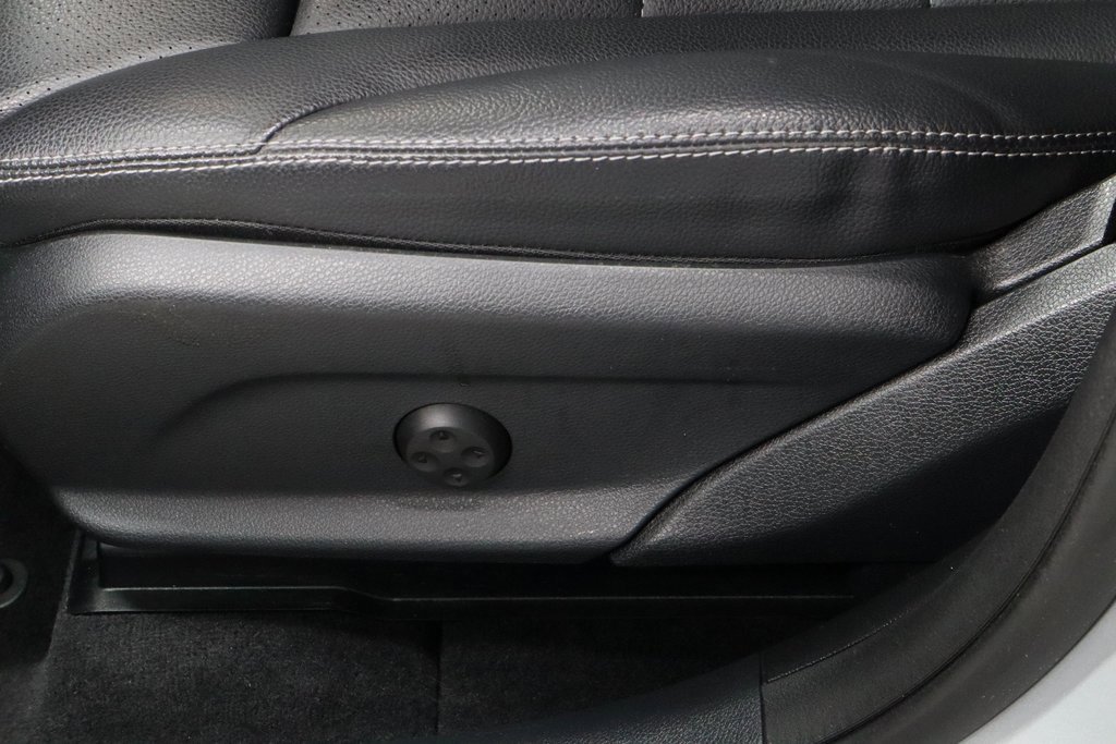 Used 2020 Mercedes-Benz GLC 300 GLC 300 image 25