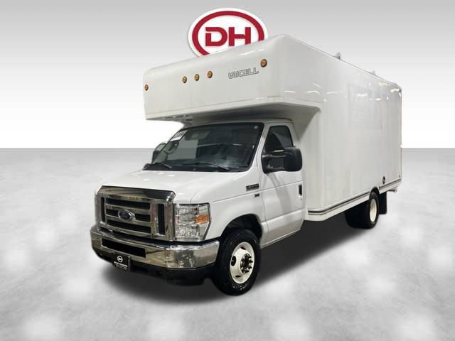 Used 2019 Ford E-350 and Econoline 350 Super Duty w/ Power Windows & Locks Group image 4
