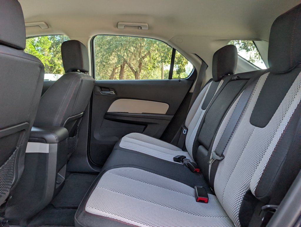 Used 2017 Chevrolet Equinox LS FWD image 17