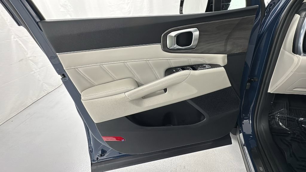 New 2025 Kia Sorento SX image 20
