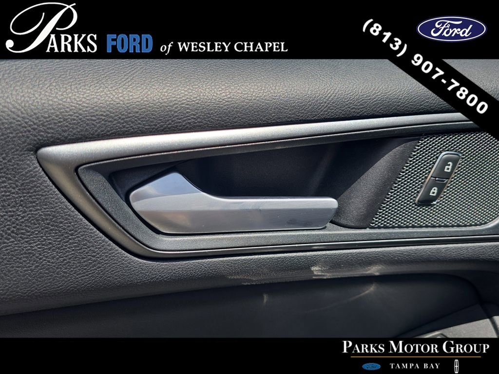 Certified 2020 Ford Edge SE w/ Cargo Accessory Package FWD image 16