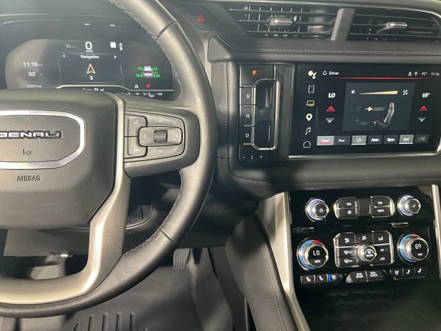 Used 2022 GMC Yukon Denali RWD image 18