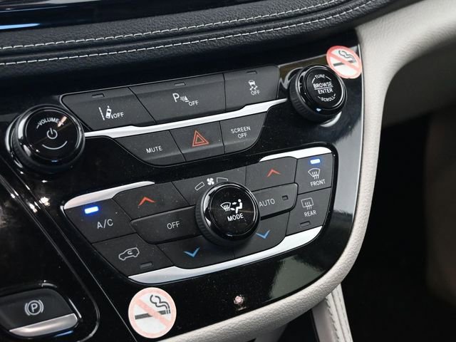 Used 2023 Chrysler Pacifica Limited FWD image 27