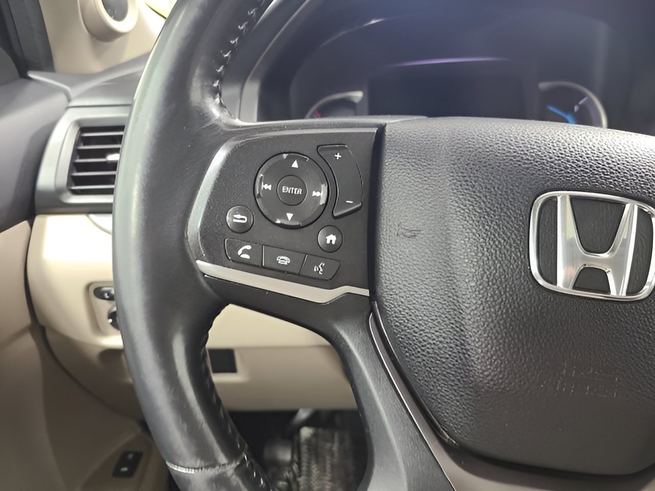 Used 2019 Honda Pilot EX-L image 27