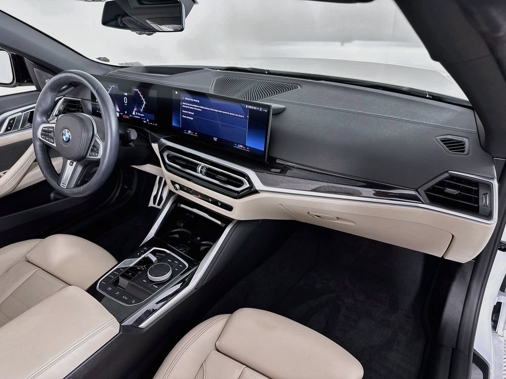 Used 2024 BMW M440i Convertible w/ Premium Package RWD image 29