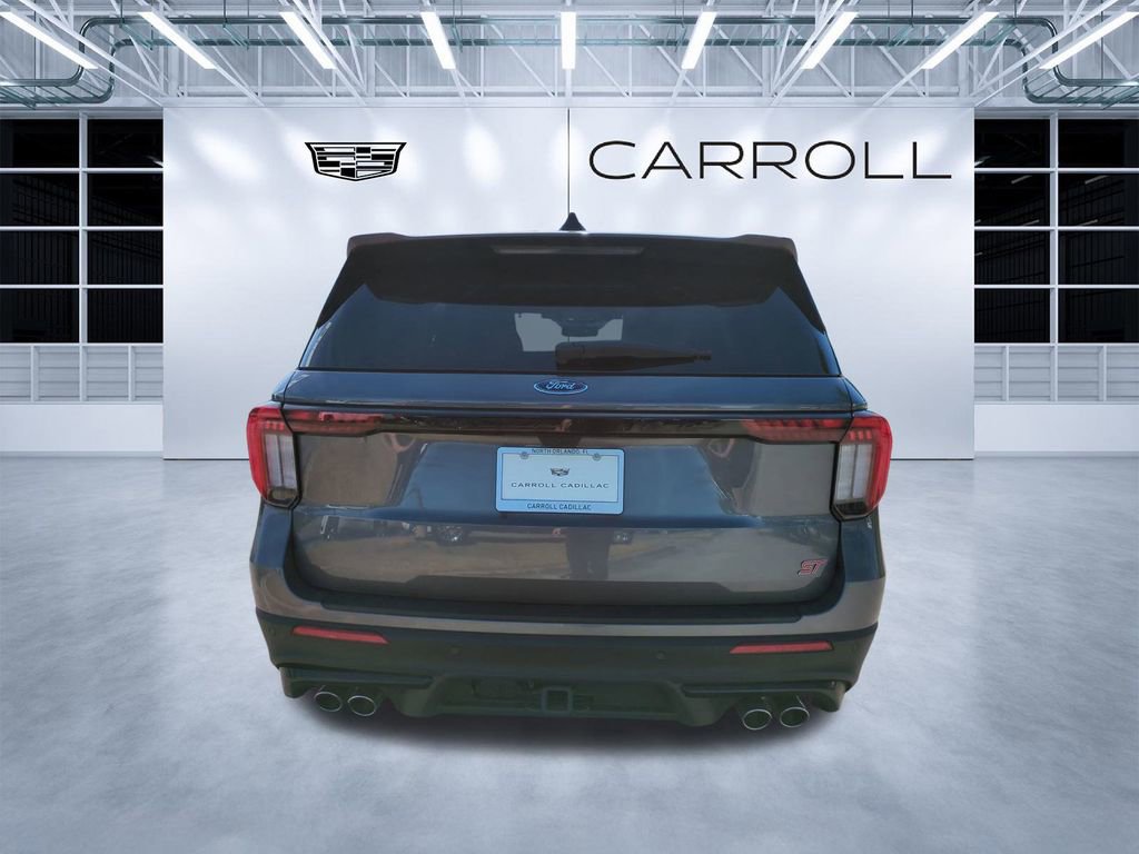 Used 2025 Ford Explorer ST image 5