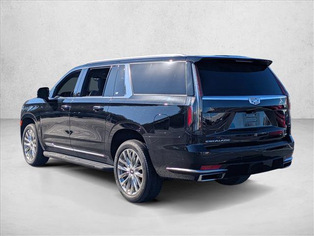 Used 2022 Cadillac Escalade ESV Premium Luxury image 7