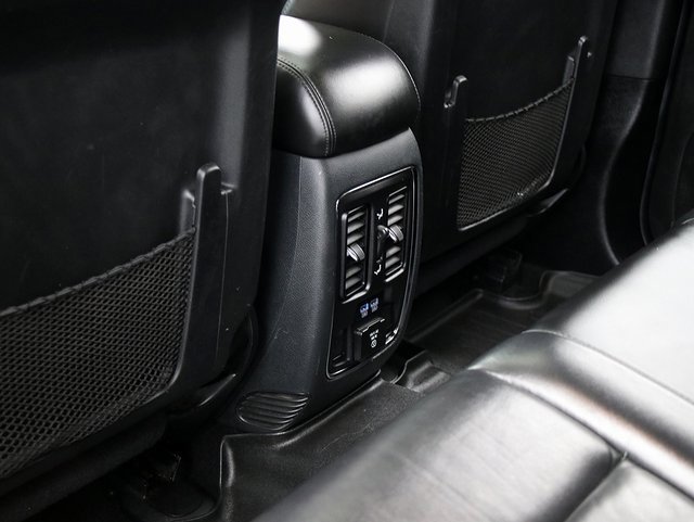 Used 2019 Jeep Grand Cherokee Limited image 13