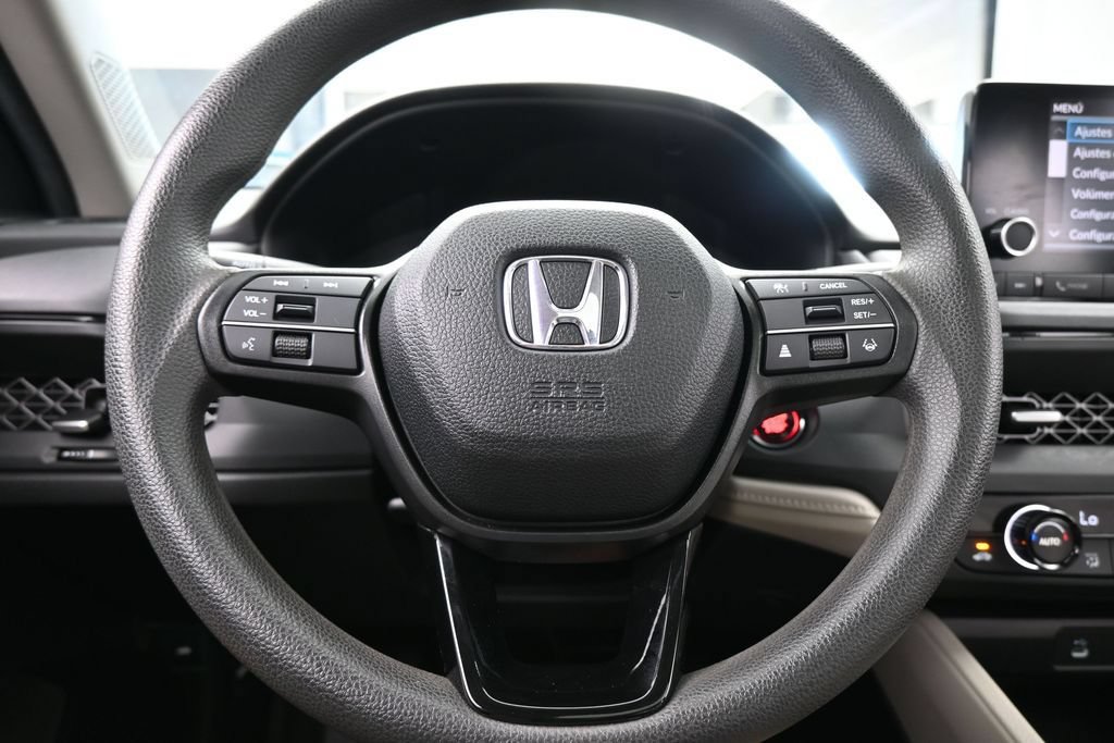 Used 2025 Honda Accord SE image 26