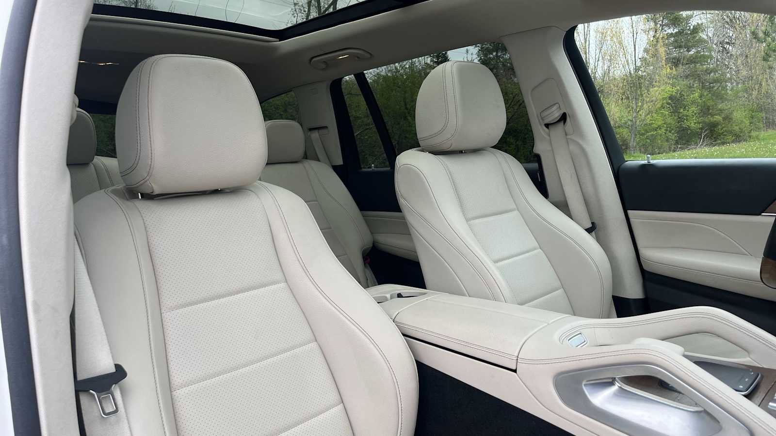 Used 2022 Mercedes-Benz GLS 450 4MATIC image 28