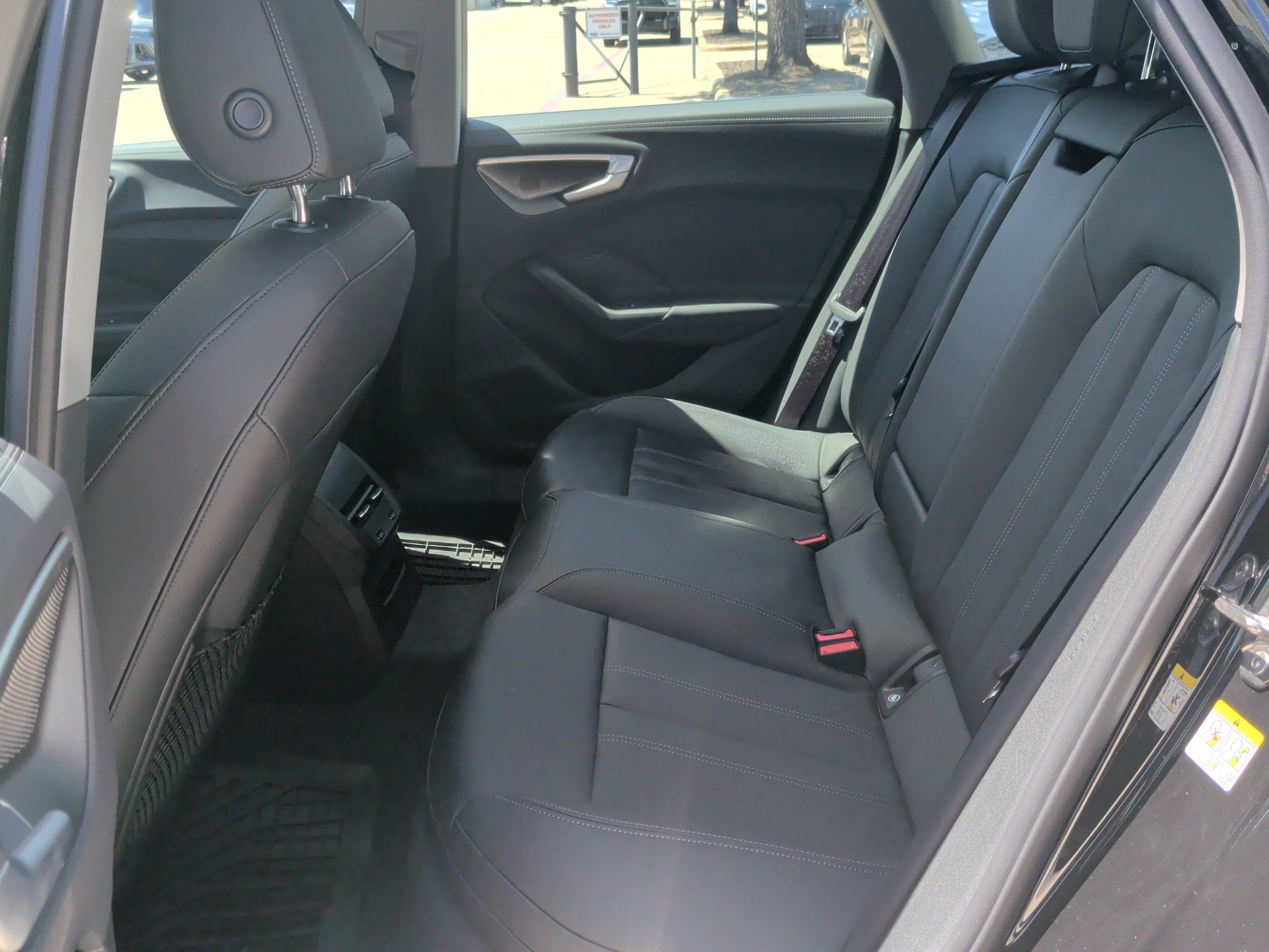 Used 2025 Audi A5 2.0T Premium Plus w/ Premium Plus AWD/4WD image 27