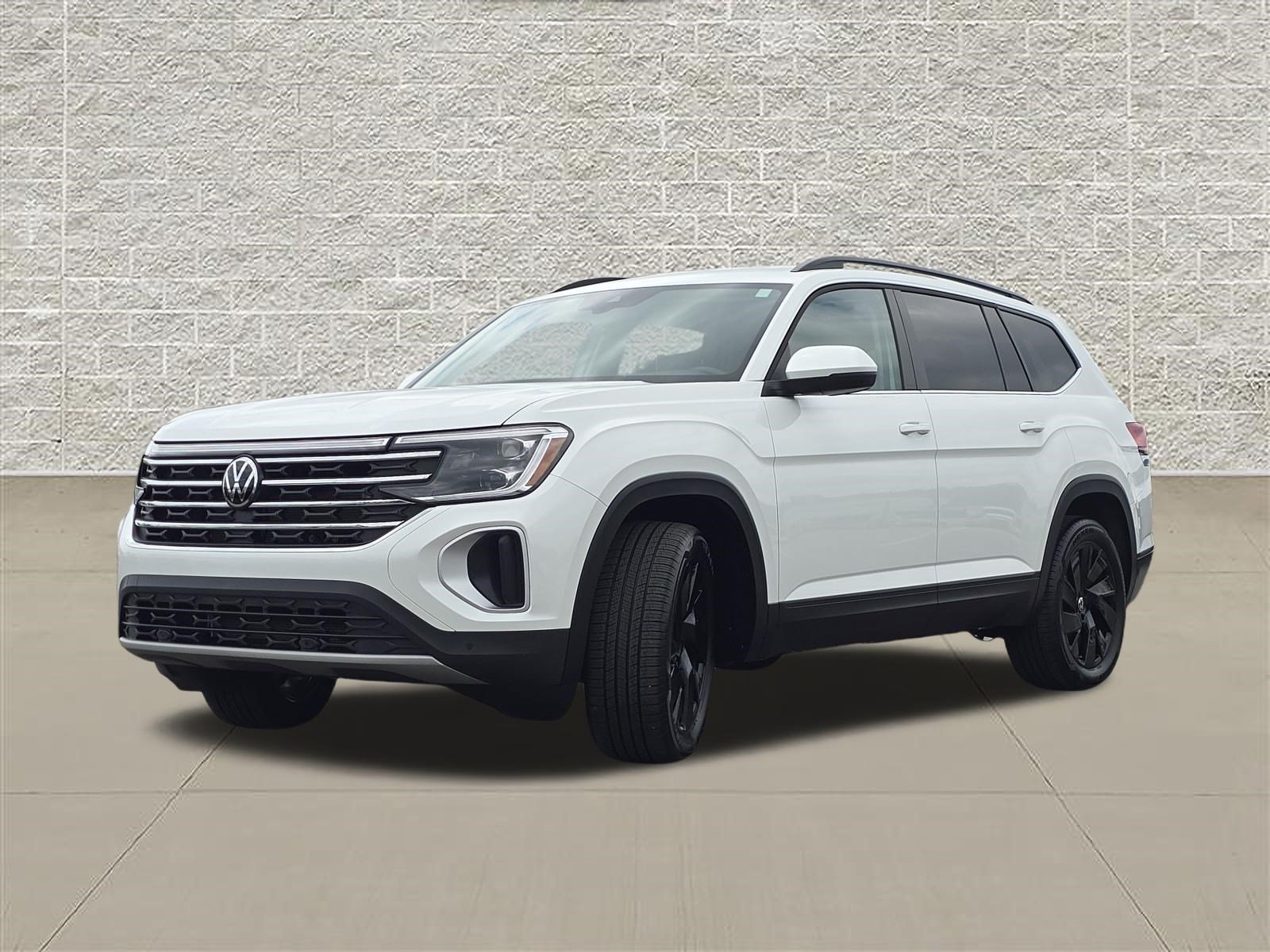 Certified 2026 Volkswagen Atlas SE AWD/4WD image 3