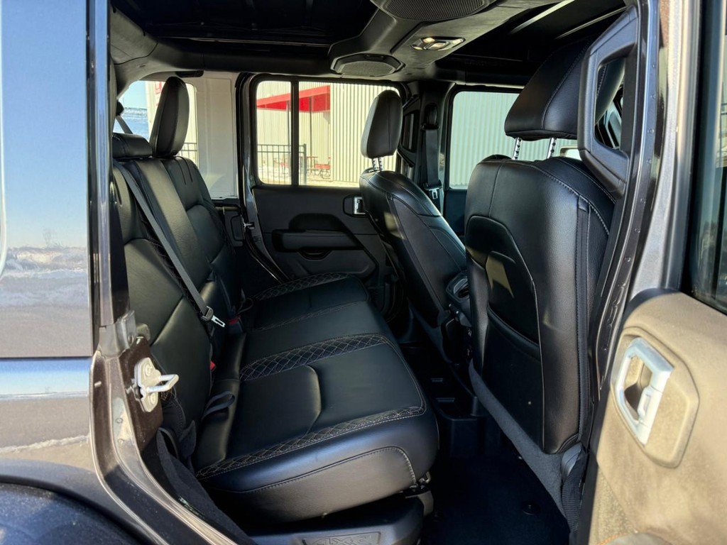 Used 2021 Jeep Wrangler Unlimited Sahara image 12