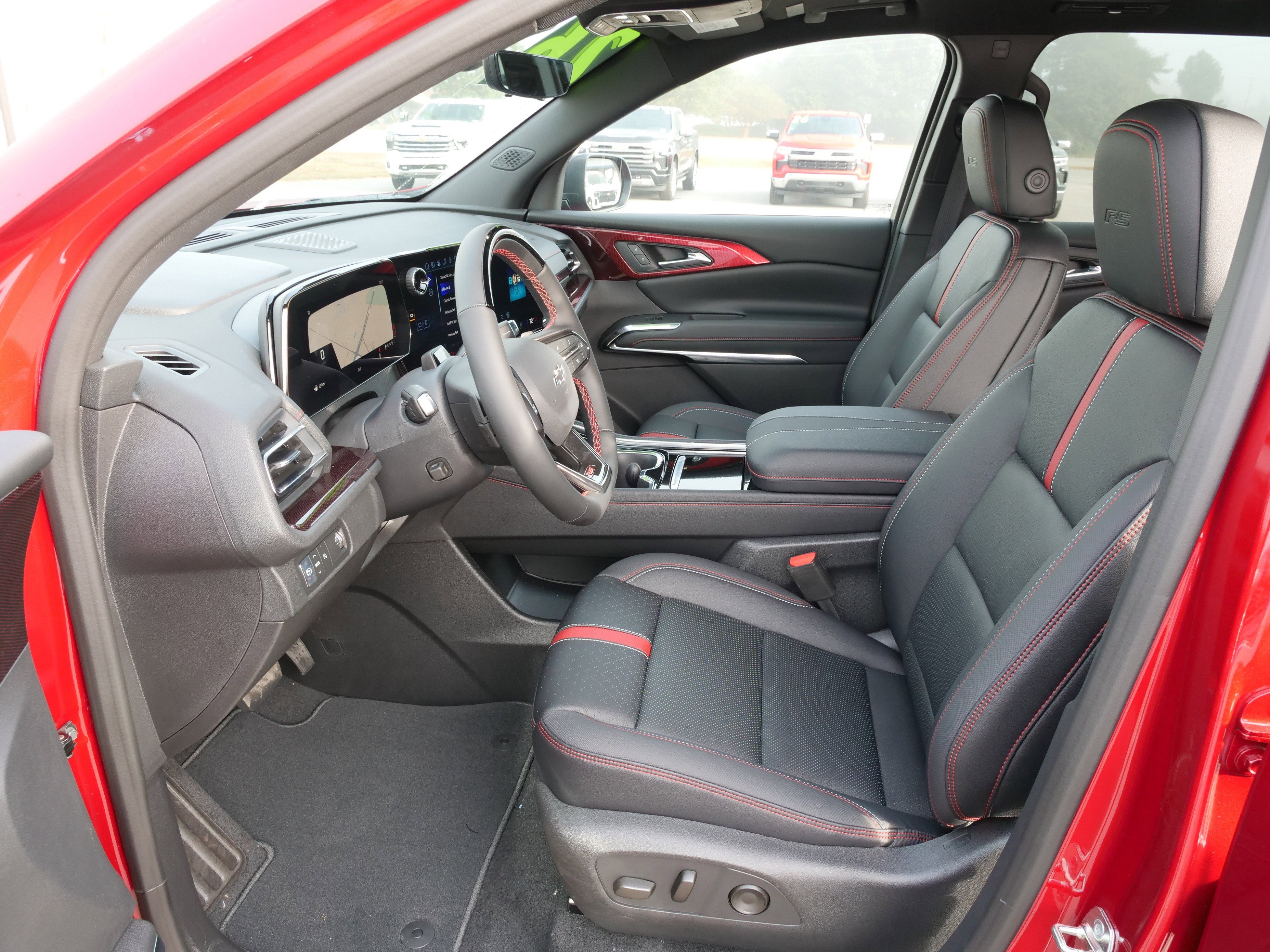 New 2026 Chevrolet Traverse RS image 17