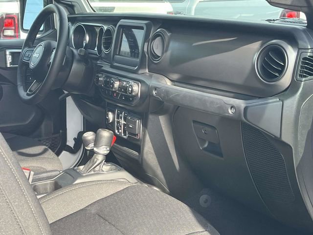Used 2021 Jeep Gladiator Sport image 24