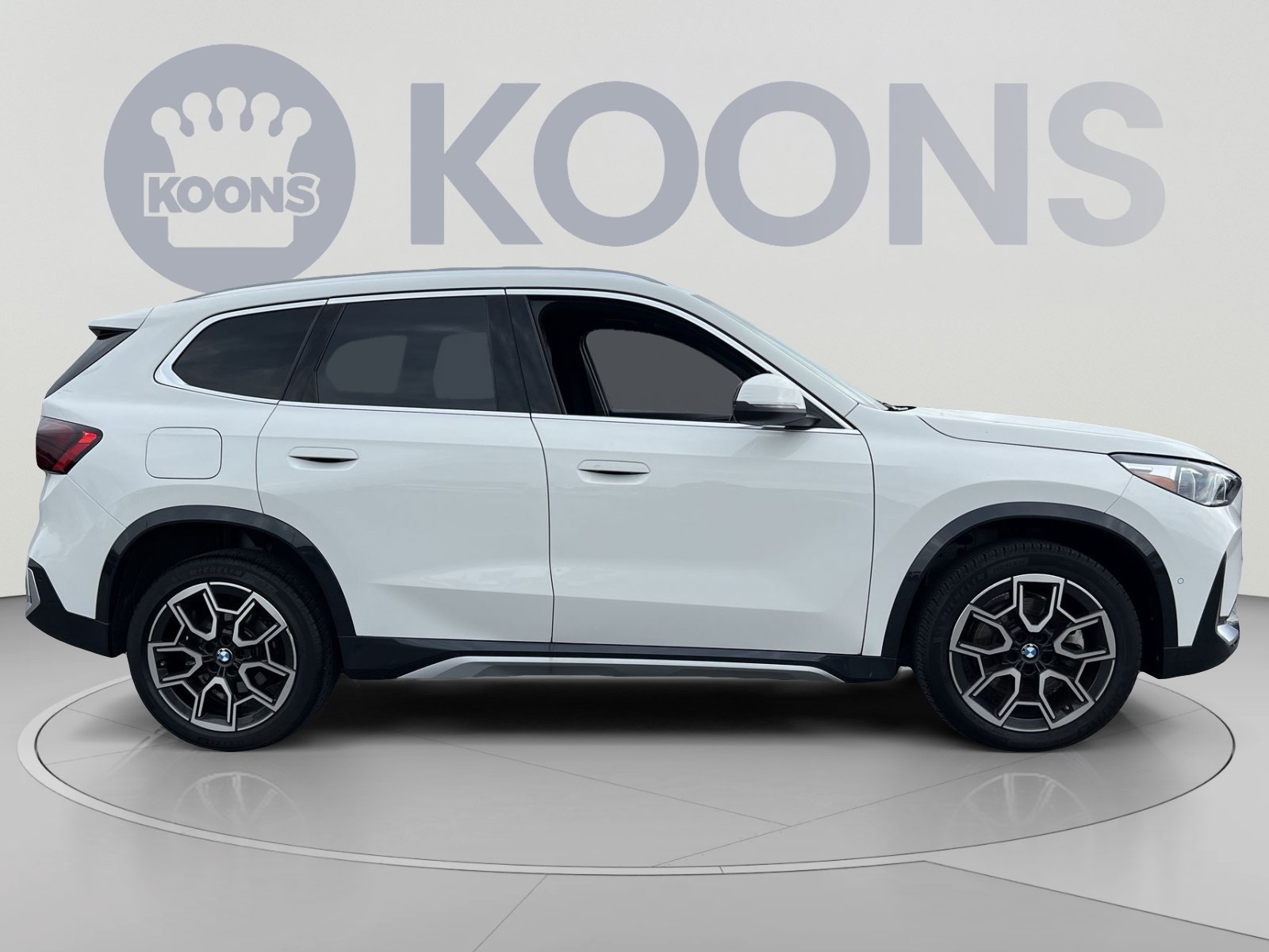 Used 2025 BMW X1 xDrive28i w/ Convenience Package AWD/4WD image 8