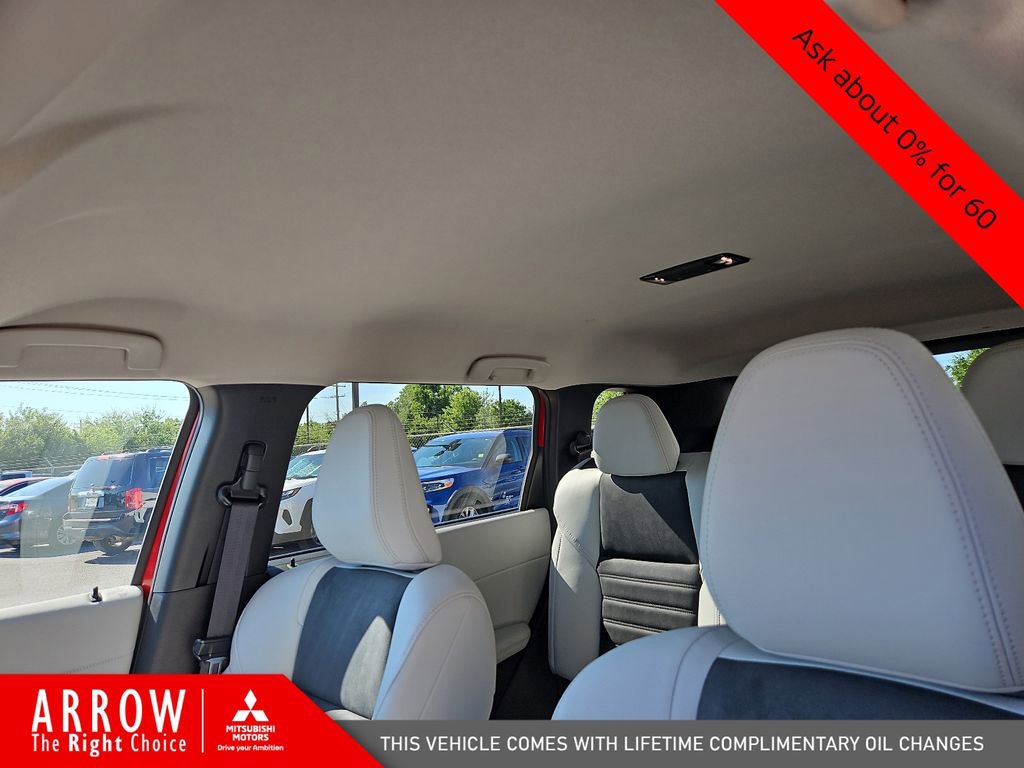 New 2025 Mitsubishi Outlander SE image 22