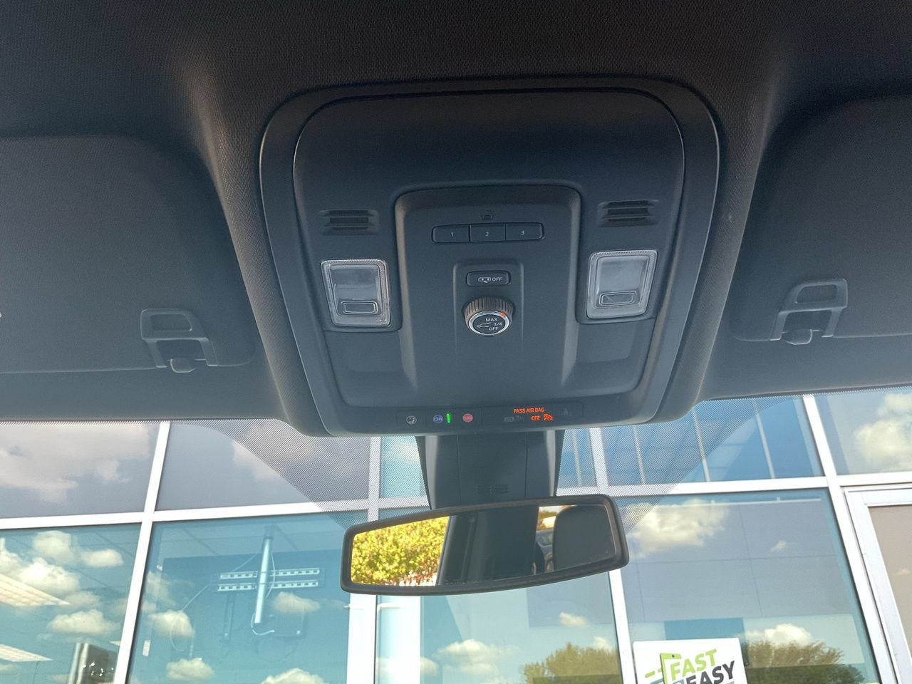 Used 2021 Chevrolet Tahoe Z71 AWD/4WD image 16