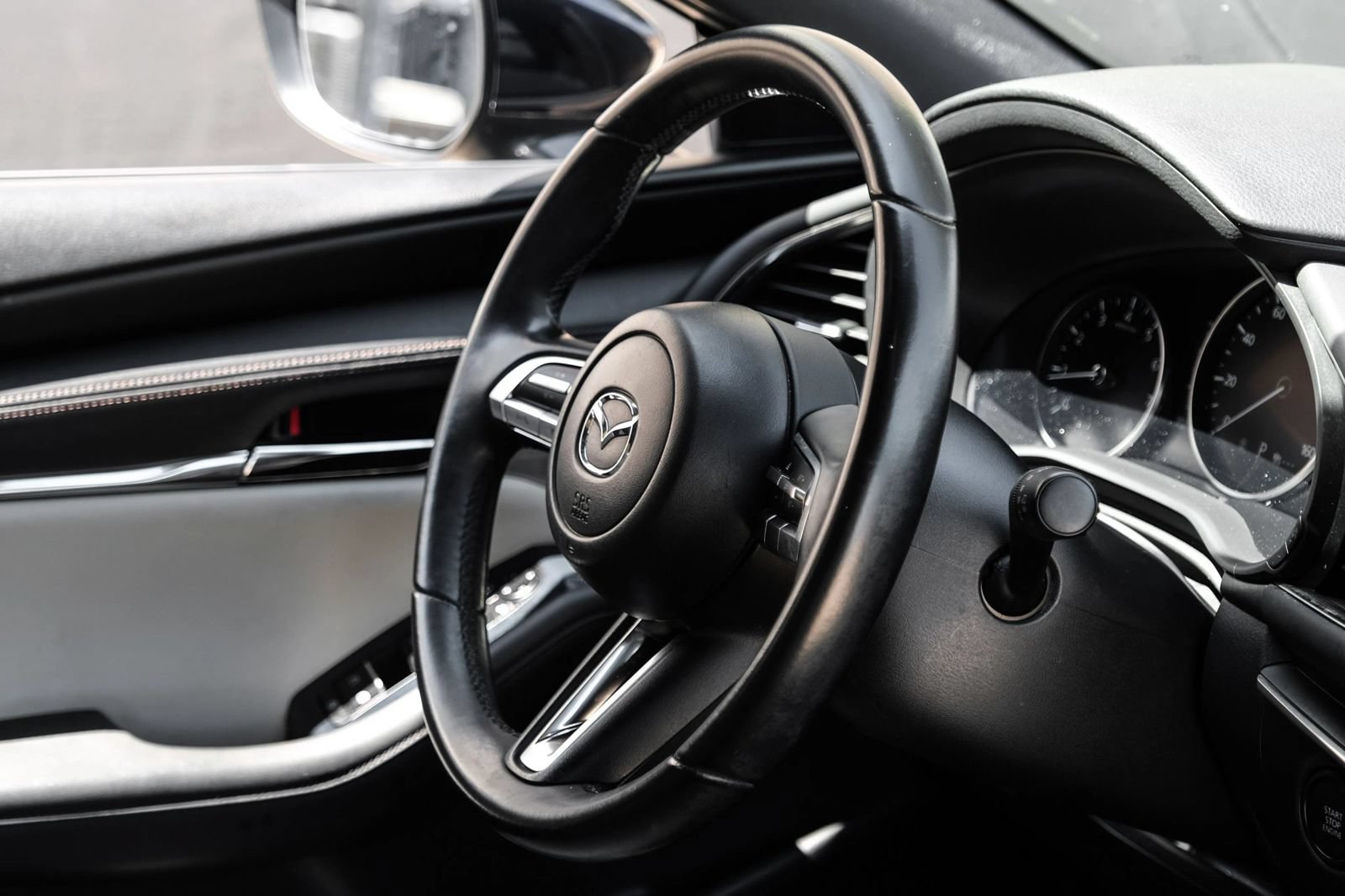 Used 2019 MAZDA MAZDA3 Hatchback w/ Preferred Package FWD image 13