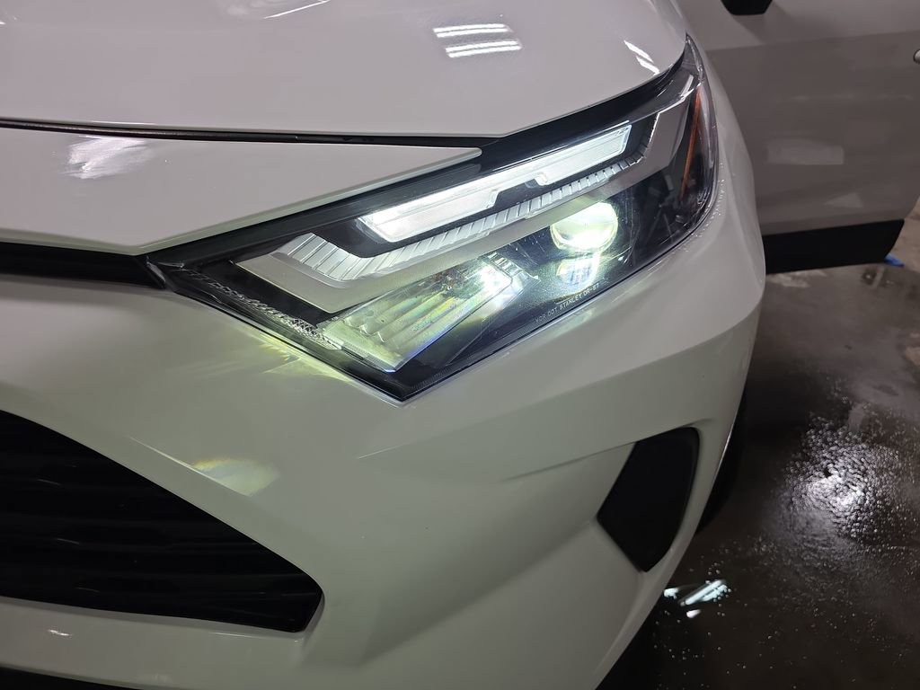 Used 2024 Toyota RAV4 LE image 30