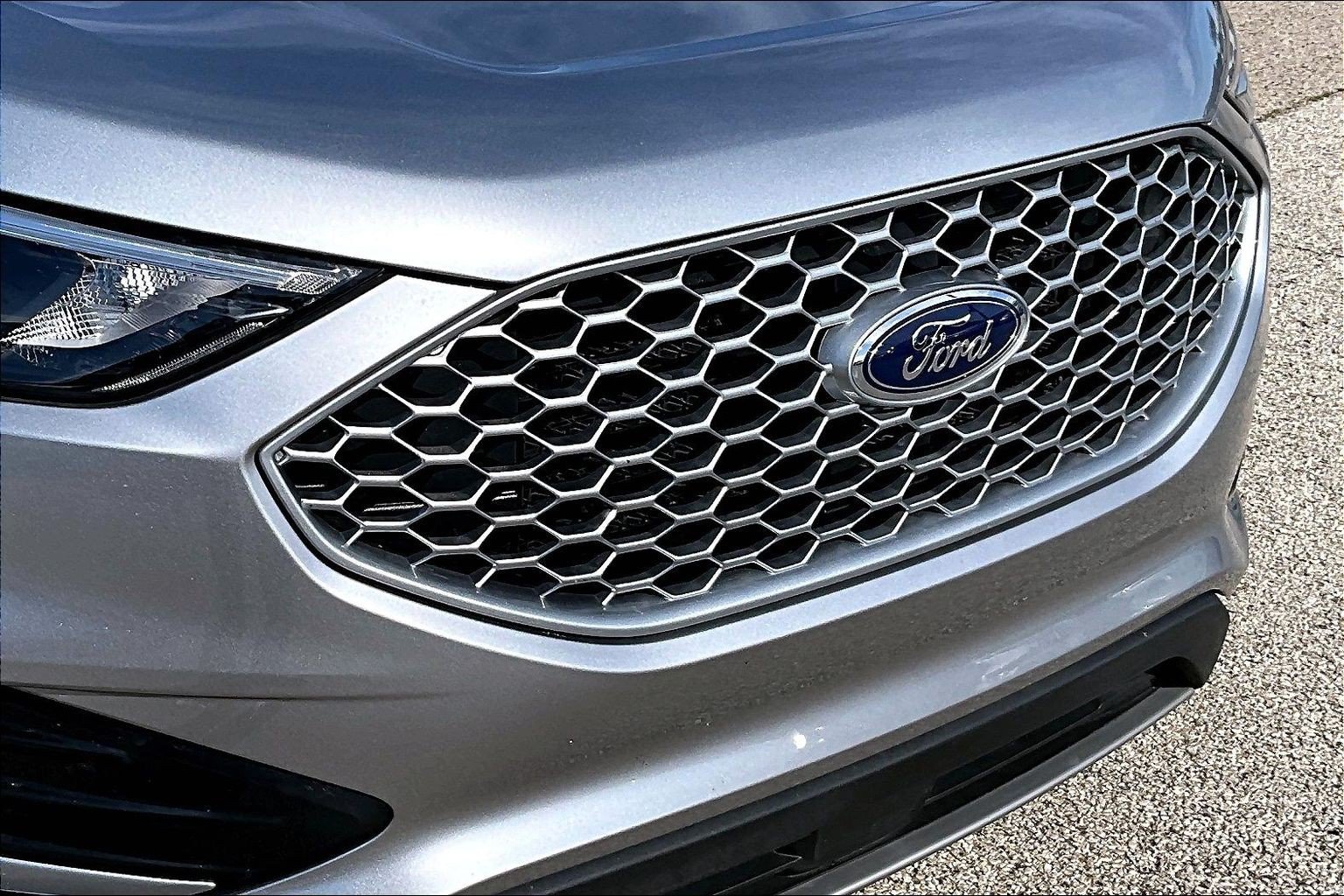 Used 2023 Ford Edge SEL w/ Convenience Package AWD/4WD image 31