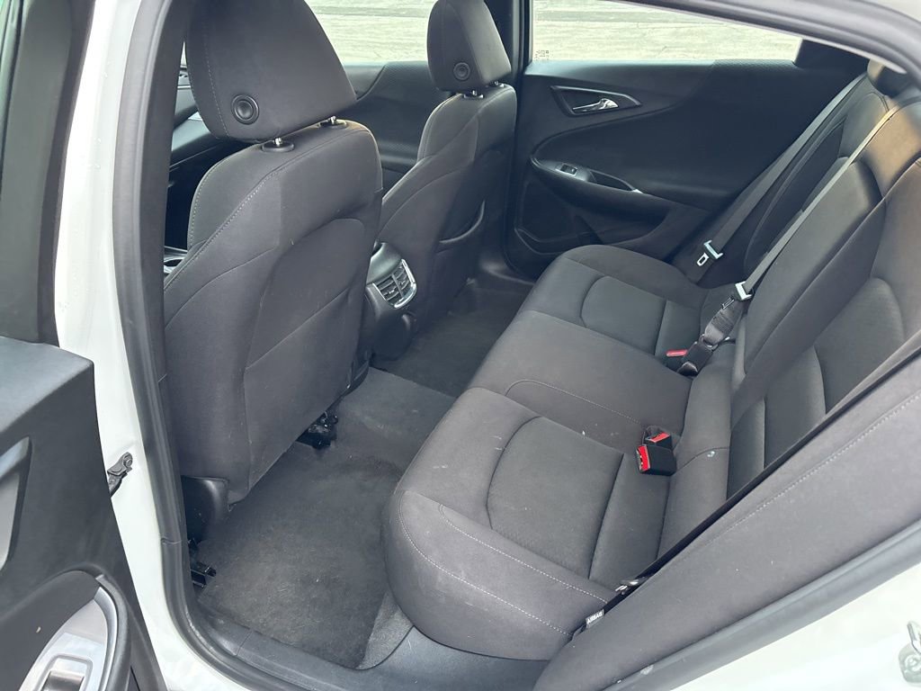 Used 2024 Chevrolet Malibu LT image 14