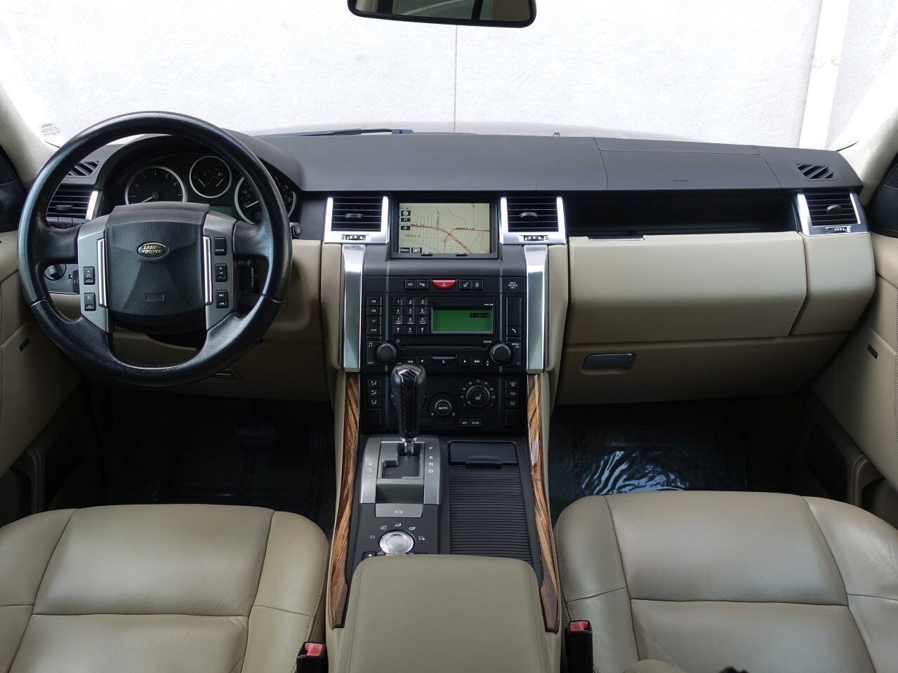Used 2009 Land Rover Range Rover Sport HSE AWD/4WD image 36