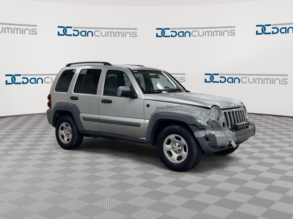 Used 2005 Jeep Liberty Sport AWD/4WD image 2