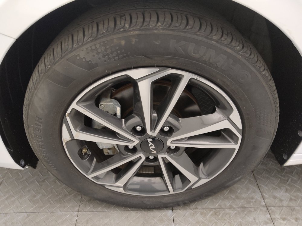 Used 2022 Kia Forte LXS FWD image 31
