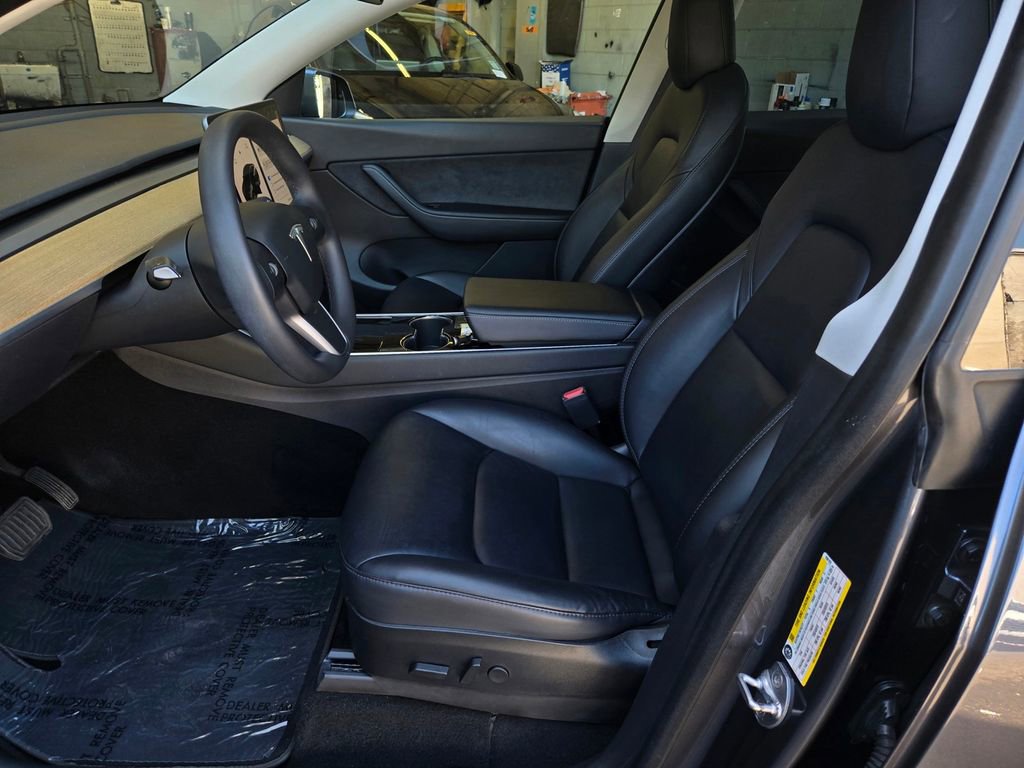 Used 2020 Tesla Model Y Long Range AWD/4WD image 16