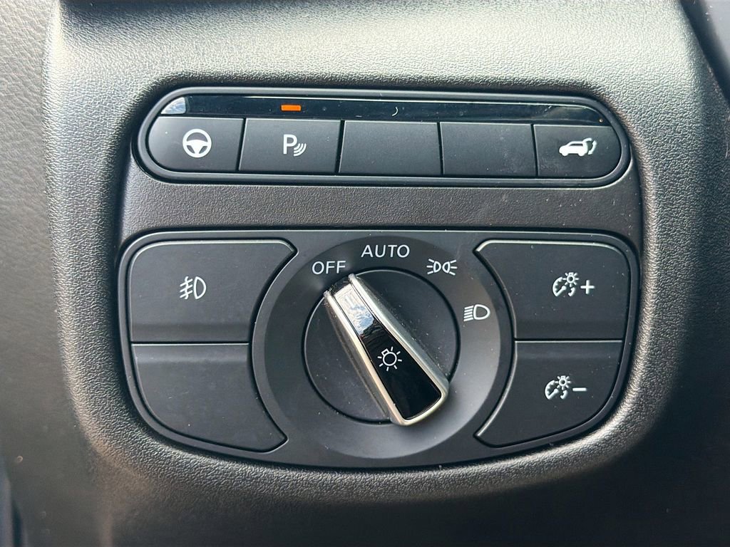 Used 2025 INFINITI QX55 Essential AWD/4WD image 34