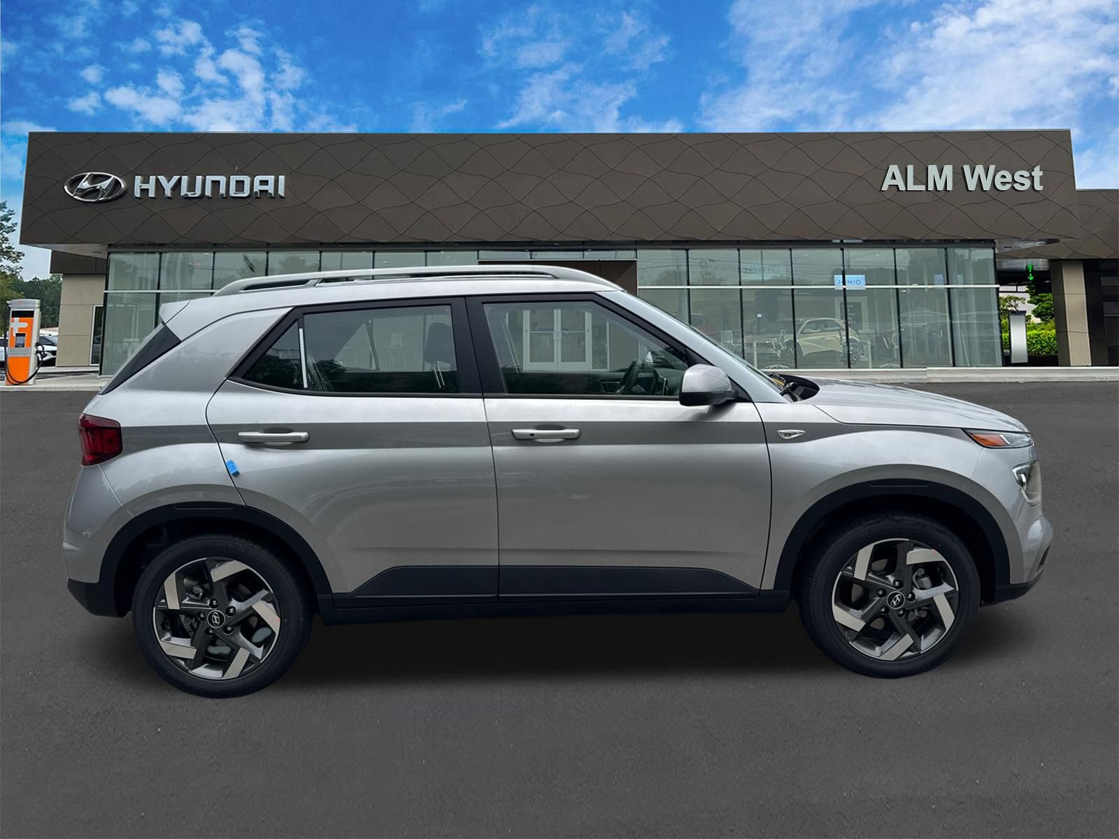 New 2026 Hyundai Venue SEL FWD image 5