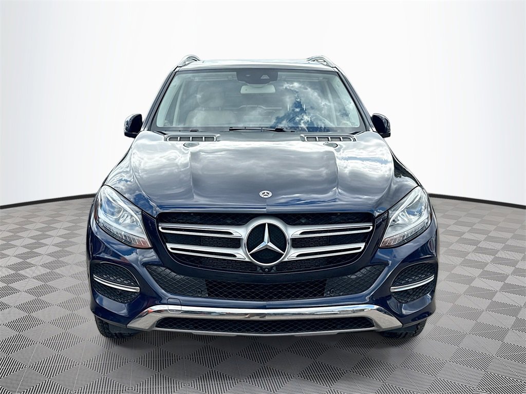 Used 2019 Mercedes-Benz GLE 400 4MATIC w/ Premium 1 Package image 2