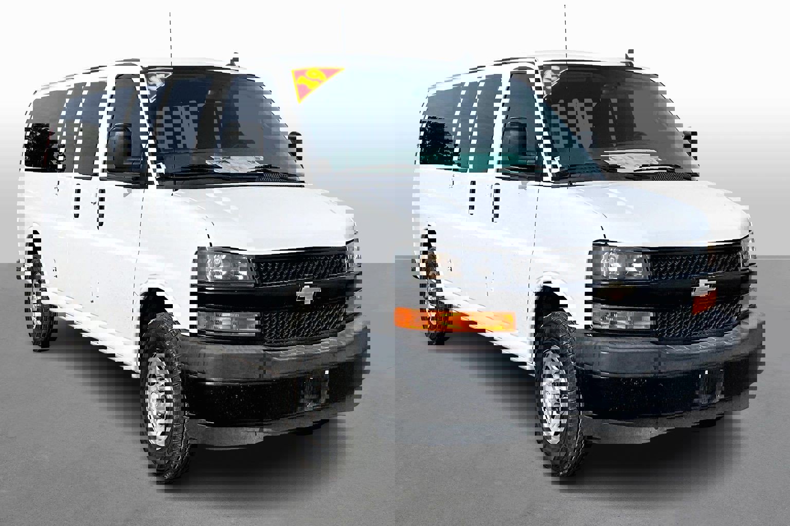 Used 2019 Chevrolet Express 3500 LS image 8