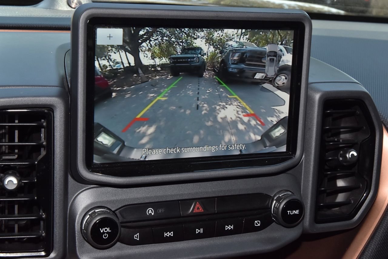 Used 2023 Ford Bronco Sport Outer Banks w/ Tech Package AWD/4WD image 28